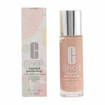 Liquid Make Up Base Clinique Beyond Perfecting Nº 21 Cream caramel Nº 21-Cream Caramel 30 ml Facial Corrector skincare