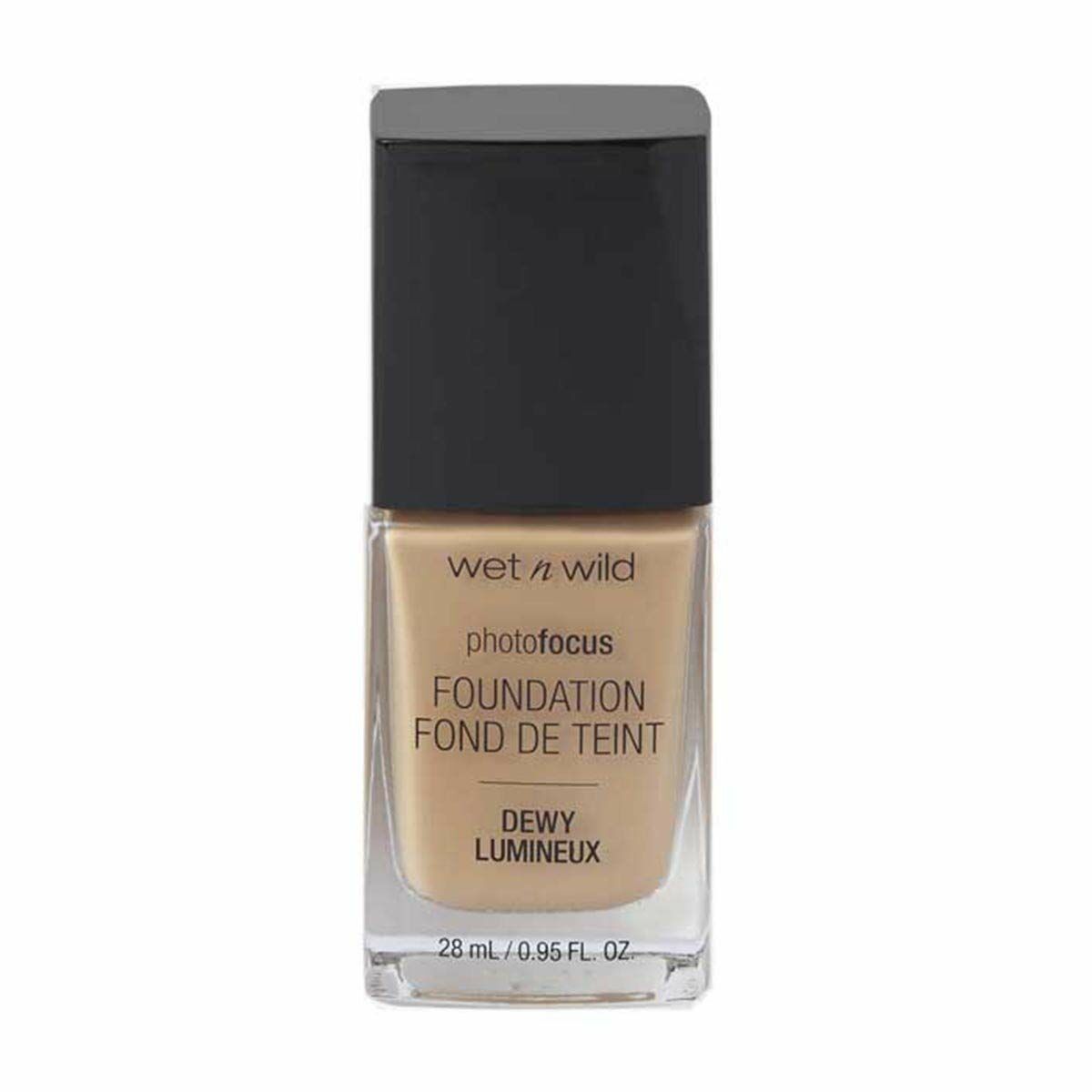Liquid Make Up Base Wet n Wild Foundation Dewy Classic Beige 30 ml makeup packaging