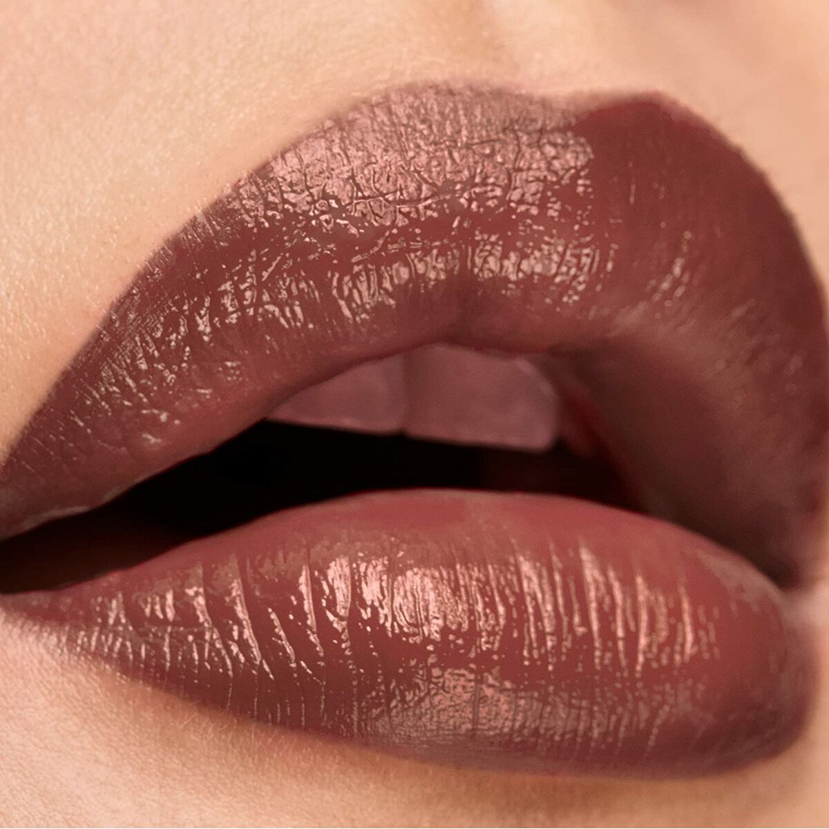 Lip balm Elizabeth Arden Lip Color Nº 05 Ambtous mauve matte Nº 05-Ambtous Mauve Matte 4 g skincare packaging