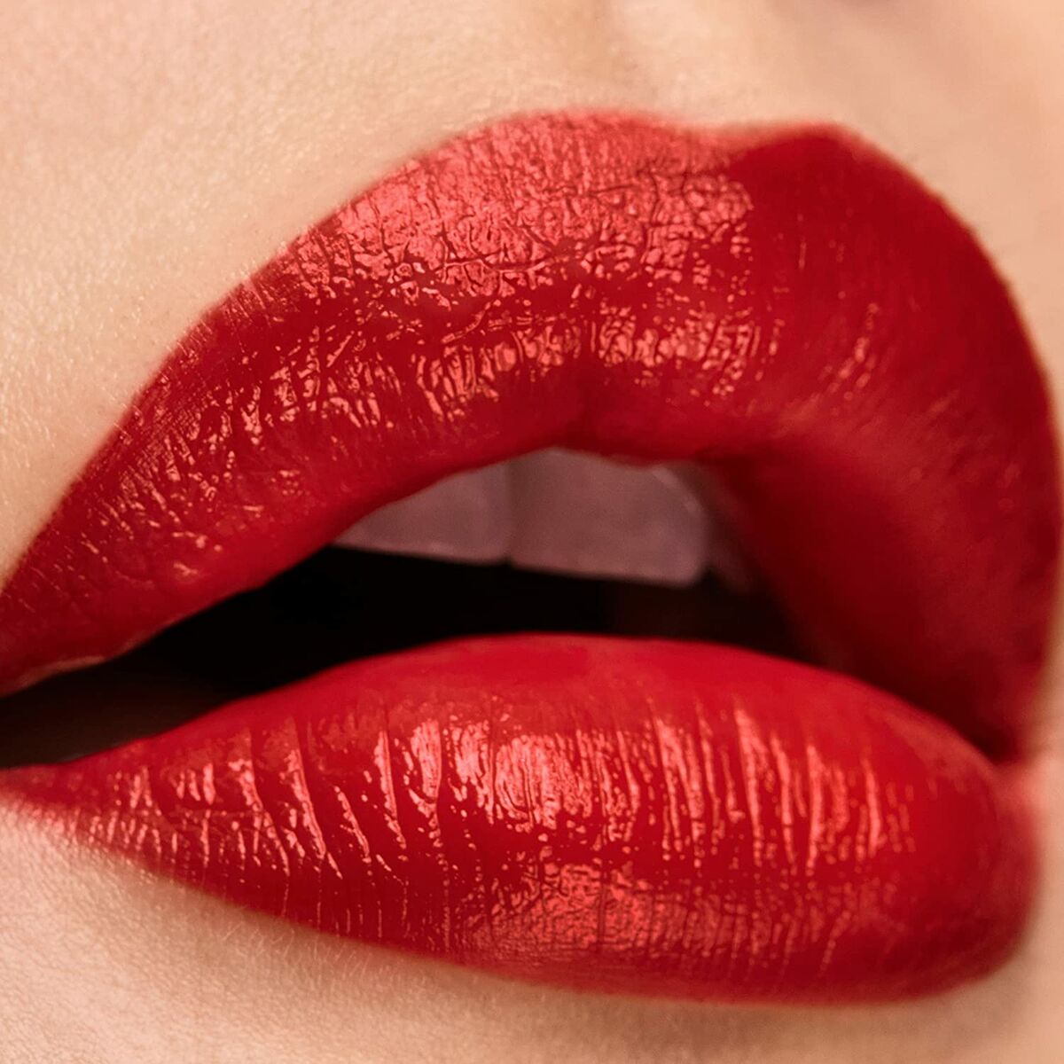 Lip balm Elizabeth Arden Lip Color Nº 07 Legendary red matte Nº 07-Legendary Red Matte 4 g skincare packaging