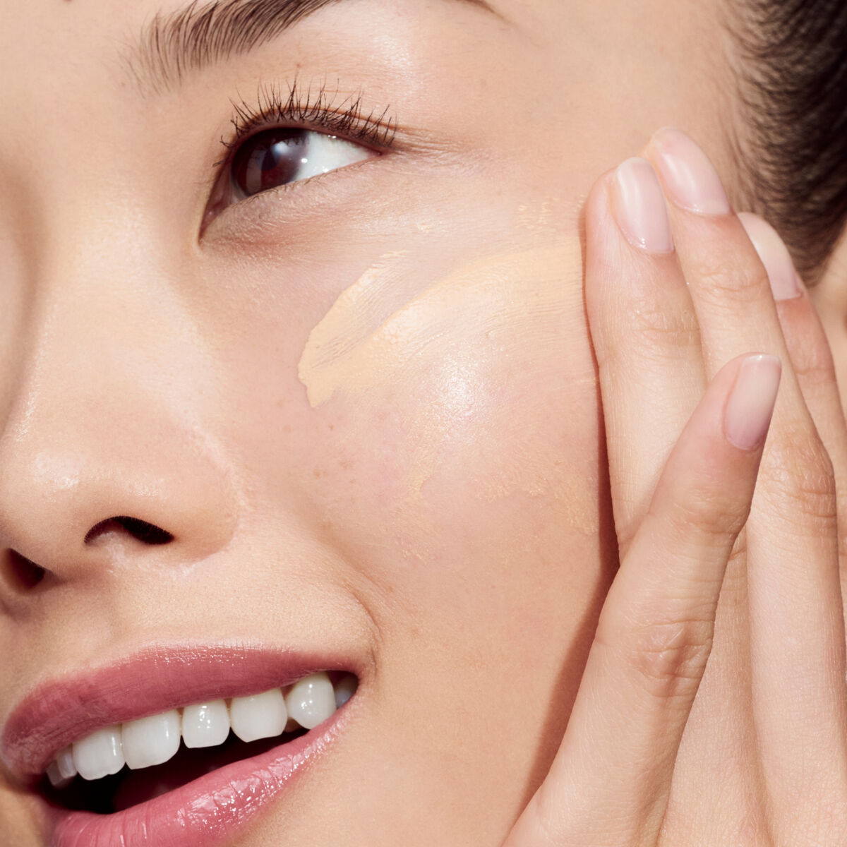 Liquid Make Up Base Clinique EVEN BETTER Nº 5-Light Medium Cool Spf 50 30 ml product packaging