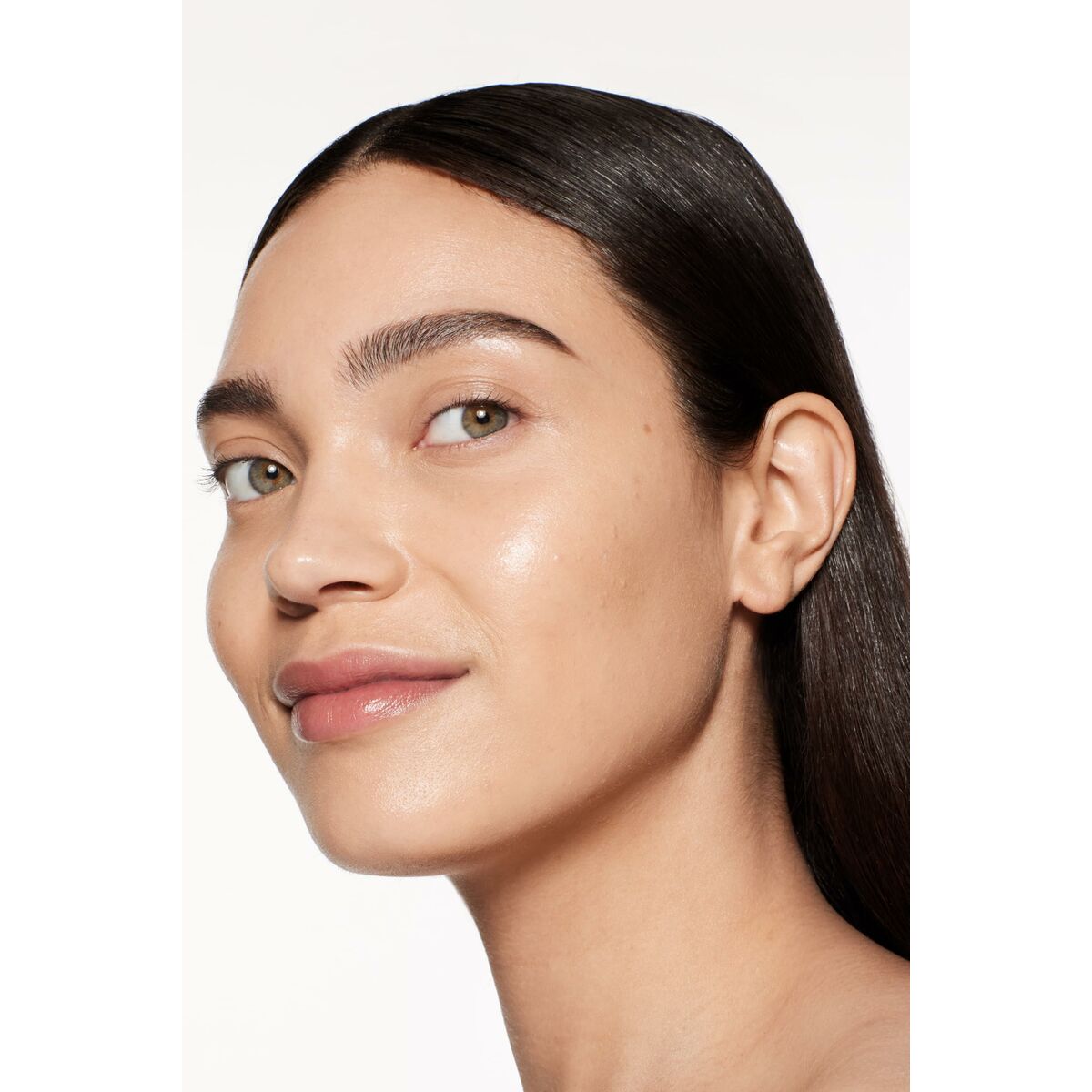 Liquid Make Up Base Shiseido Revitalessence Skin Glow Nº 330 30 ml product packaging