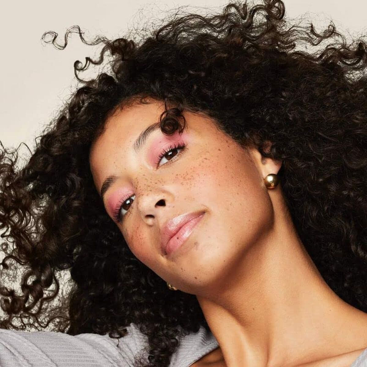 Curl Defining Fluid Living Proof Curl 190 ml product packaging