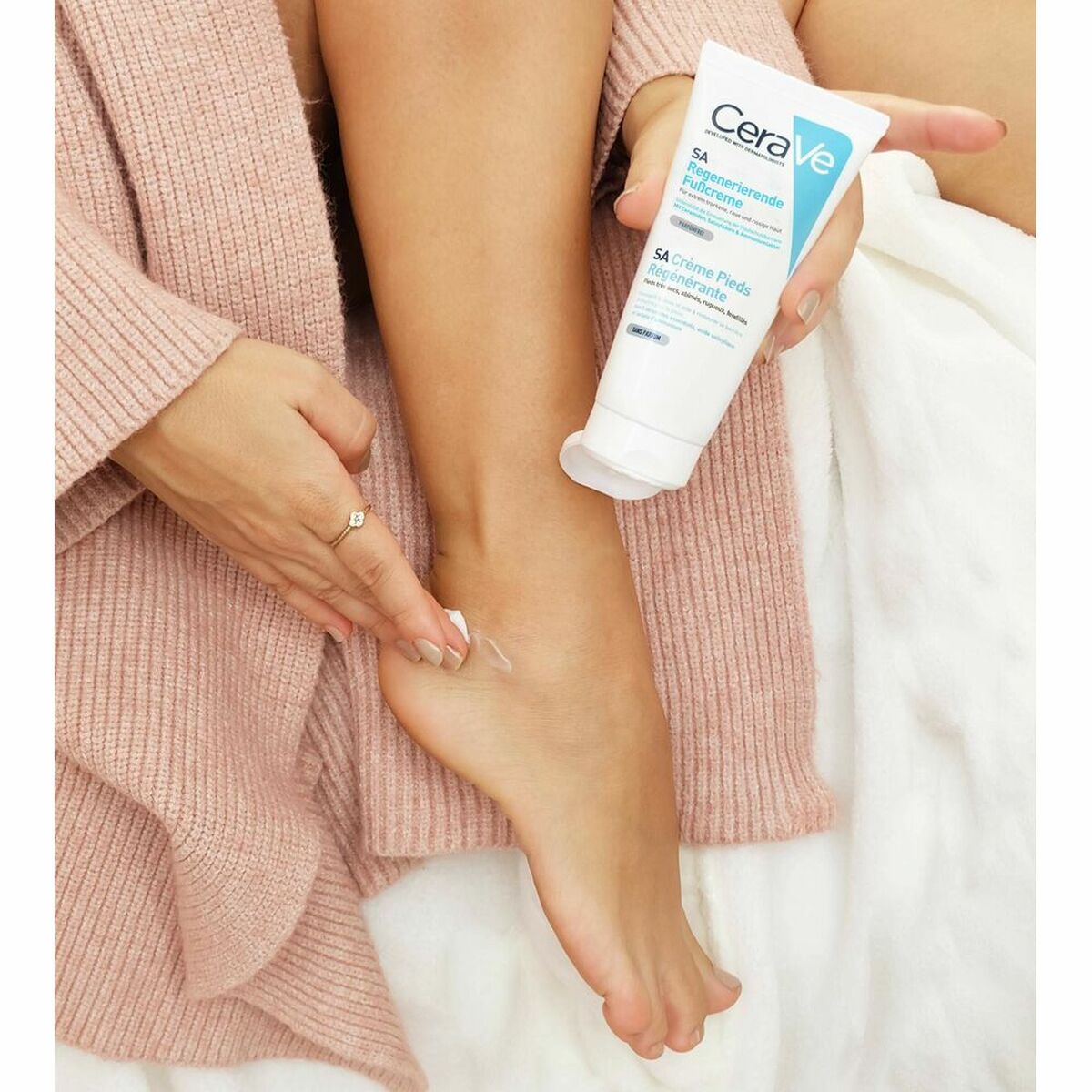 Moisturising Foot Cream CeraVe MB095600 88 ml skincare packaging