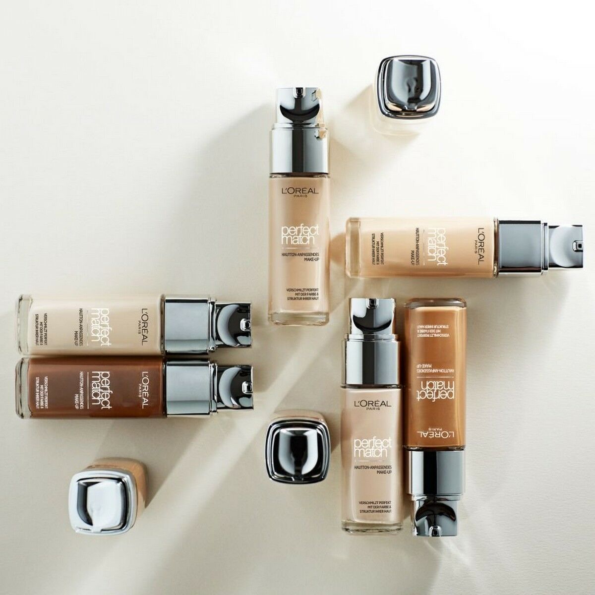 Liquid Make Up Base L'Oreal Make Up A81864 Nº 3.5.N 30 ml product packaging