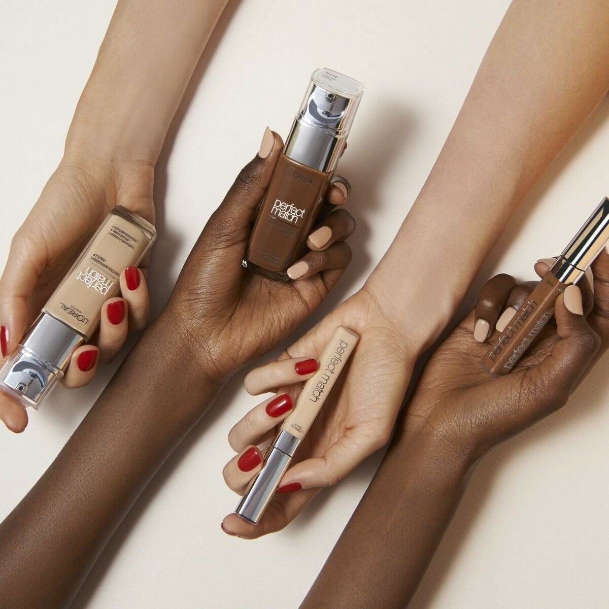 Liquid Make Up Base L'Oreal Make Up A81864 Nº 3.5.N 30 ml product packaging