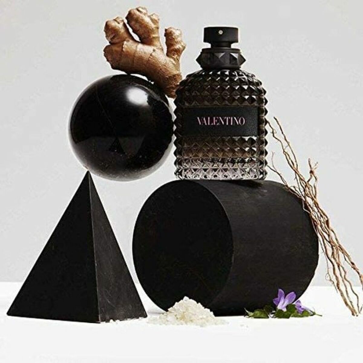 Men's Perfume Valentino EDT Born in Roma for Men bottle