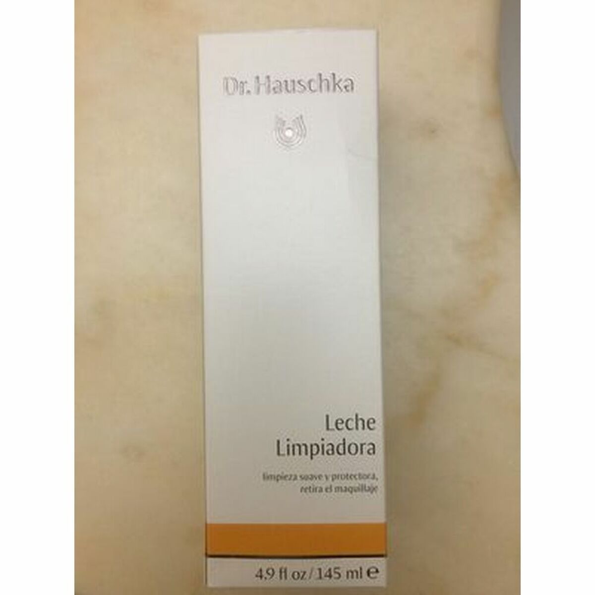 Cleansing Lotion Dr. Hauschka Soothing 145 ml skincare packaging