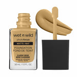 Liquid Make Up Base Wet n Wild Classic Beige Classic Beige 30 ml product packaging