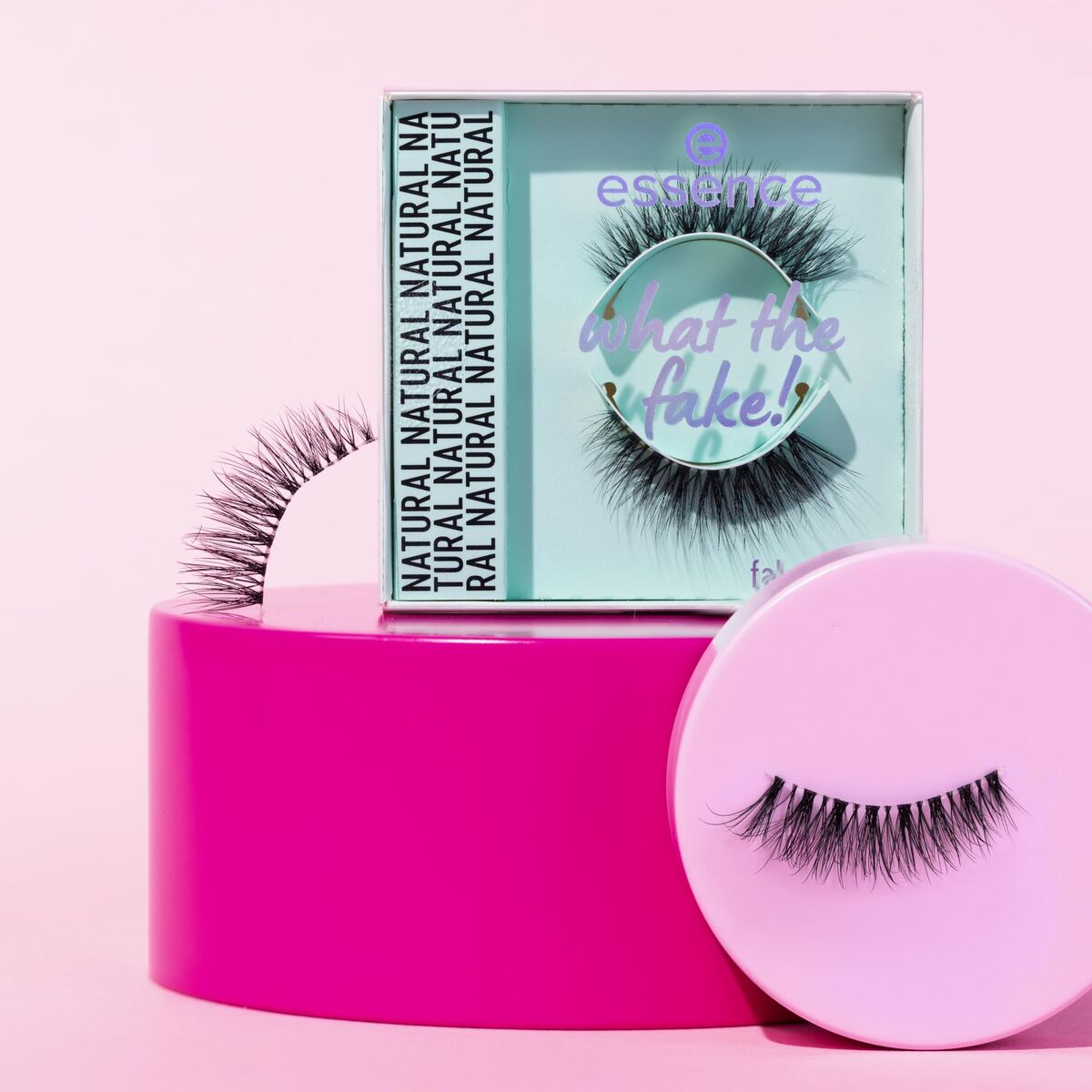 Make-Up Set Essence WHAT THE FAKE! (1 Unit) product packaging