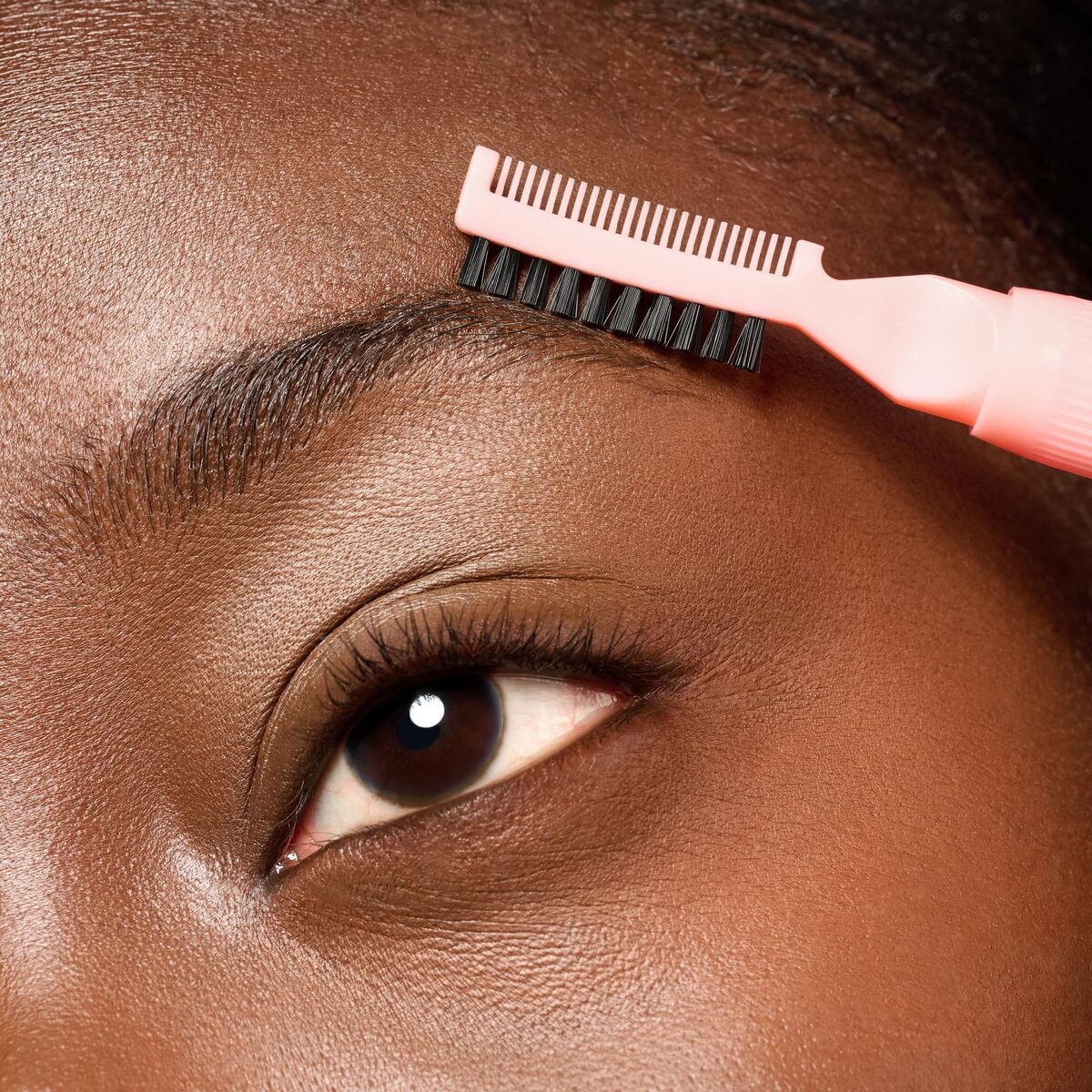 Eyebrow Pencil Essence BROW LIFT & FREEZE product packaging