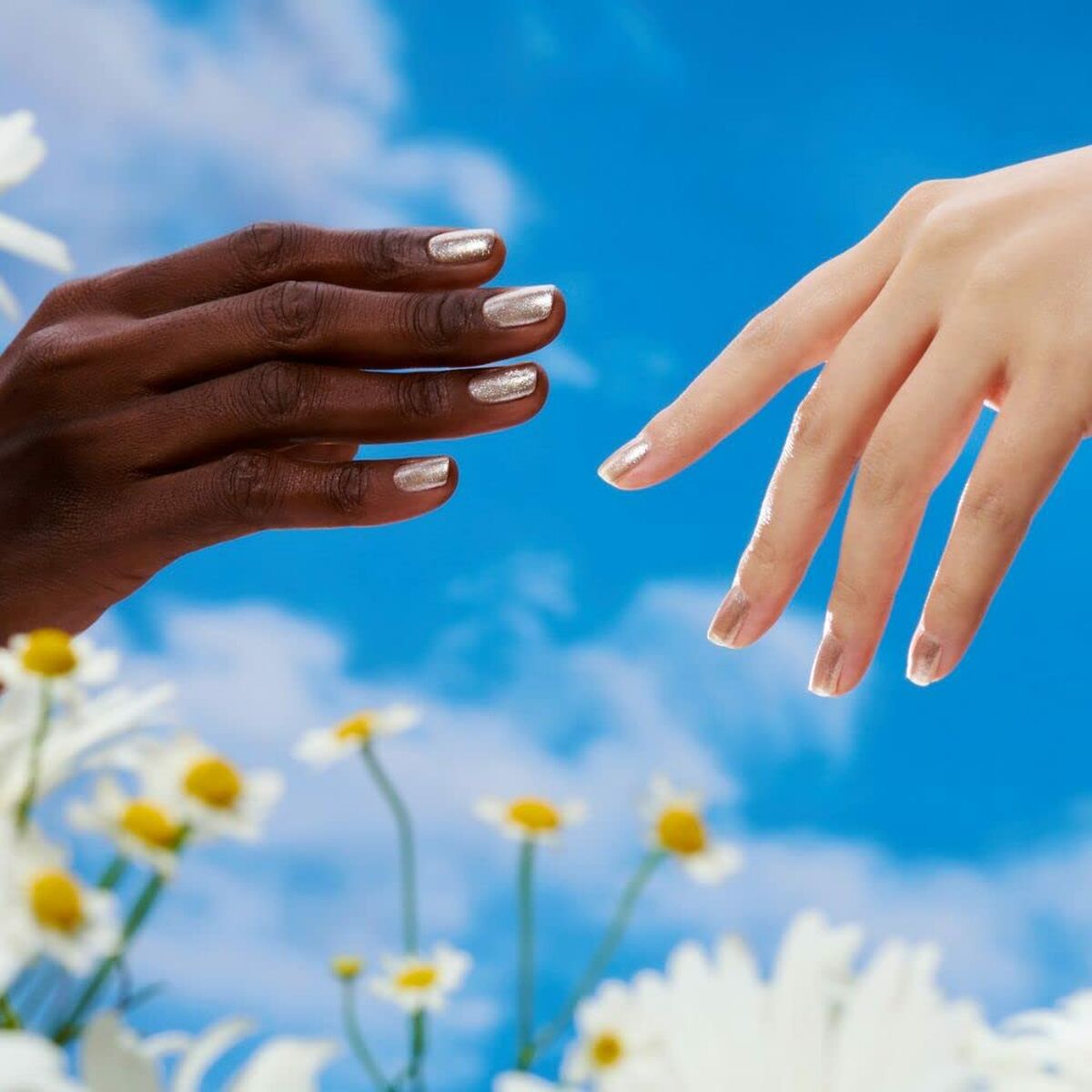 Nail polish Opi Nature Strong Glowing Places 15 ml product packaging