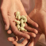 Facial Oil Eve Lom 1,25 ml x 50 Capsules for Women product packaging 1.25 ml