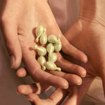 Facial Oil Eve Lom 1,25 ml x 50 Capsules for Women product packaging 1.25 ml