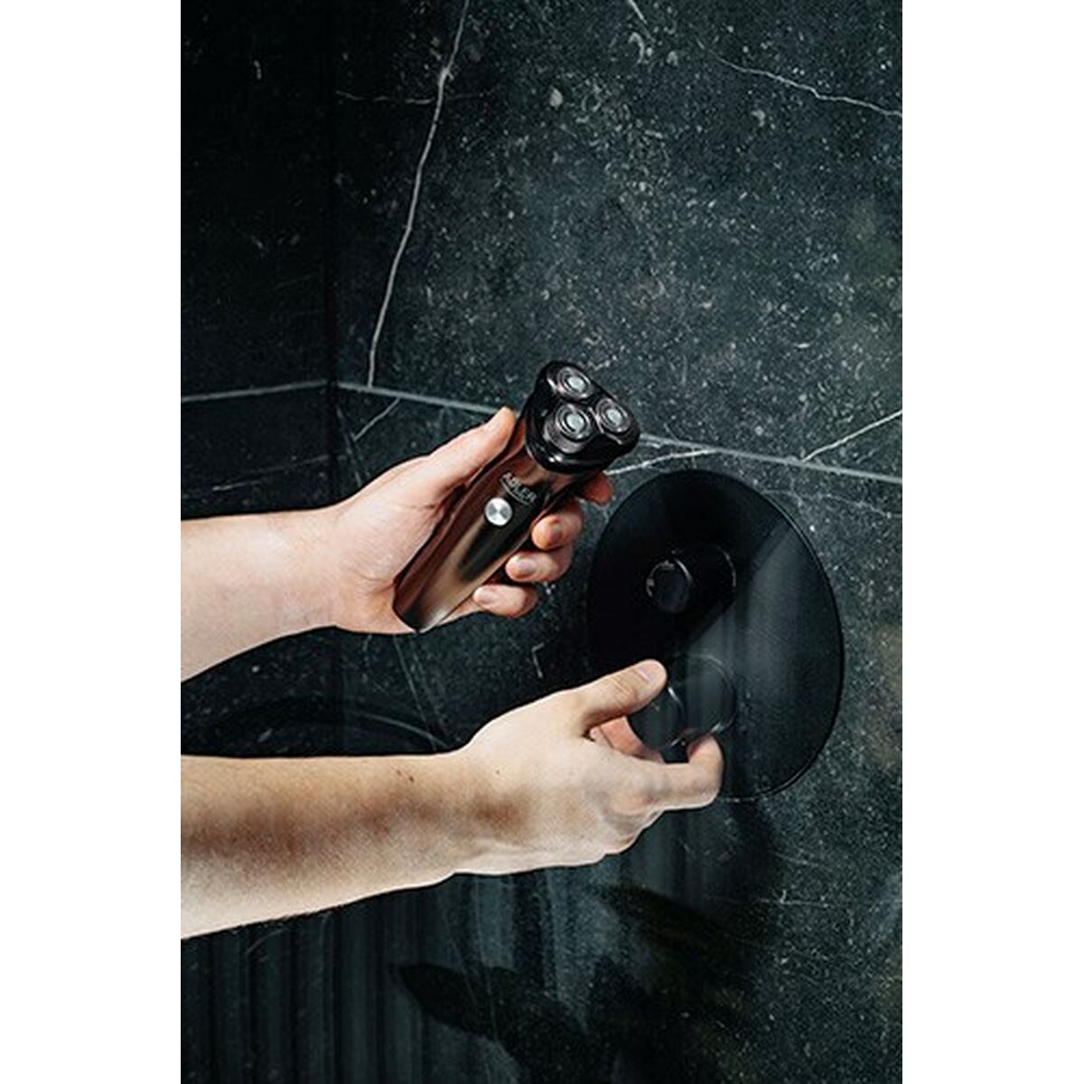 Hair Clippers Adler AD 2945 product packaging