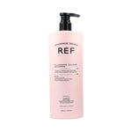 Shampoo REF ILLUMINATE COLOUR 1 L for Women shampoo bottle