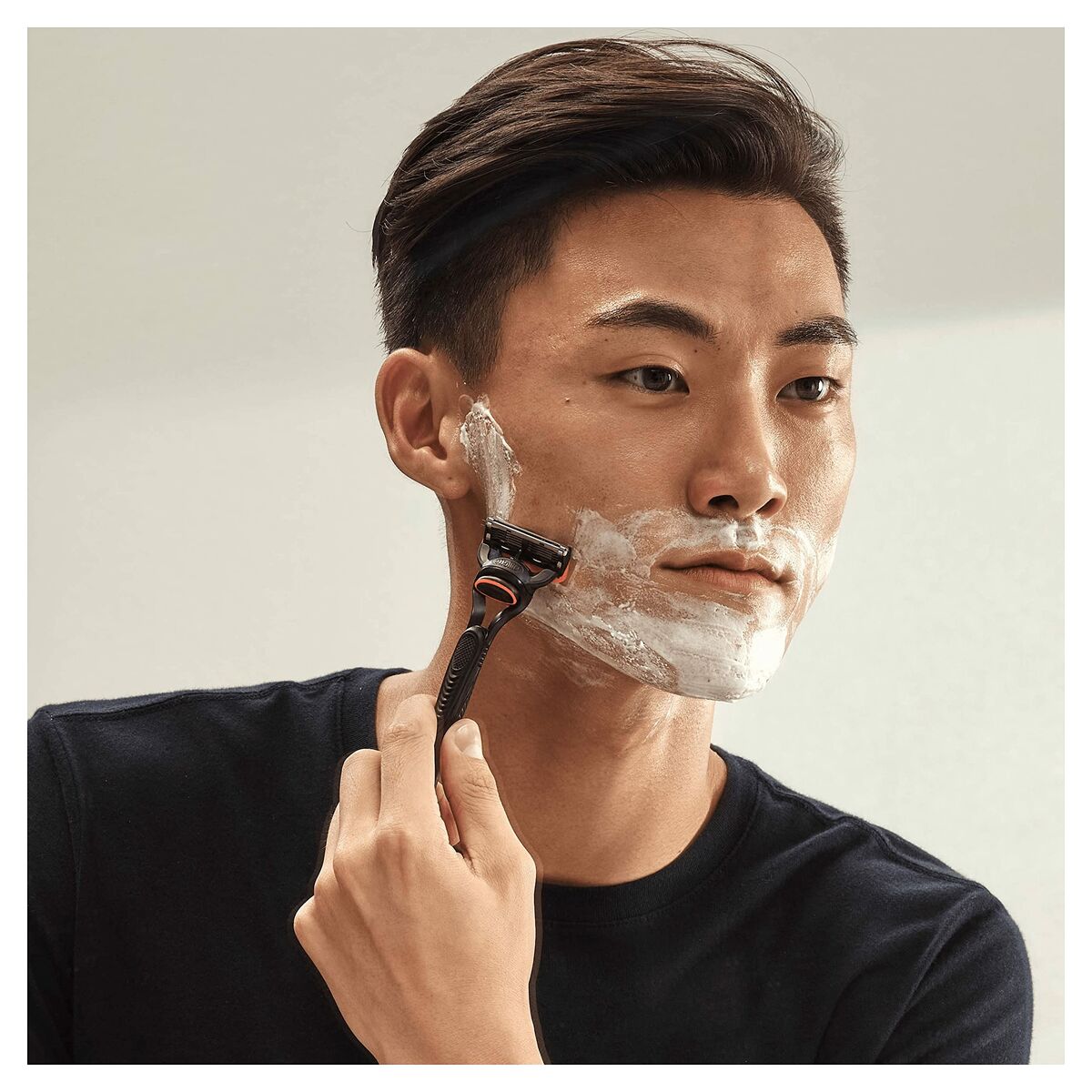 Manual shaving razor Gillette Fusion5 Manual product packaging