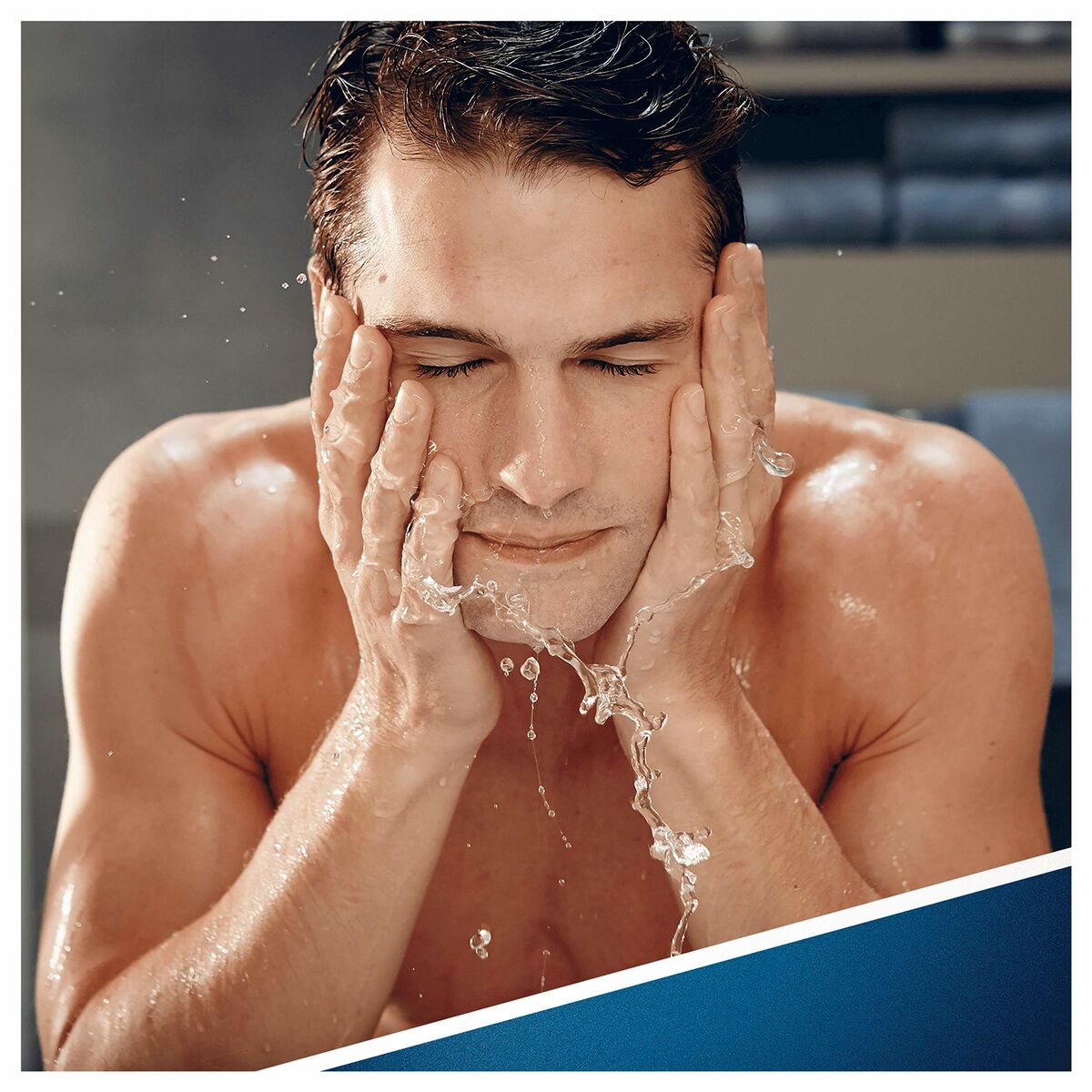 Shaving Foam Gillette GSFR 200 ml for Men product packaging