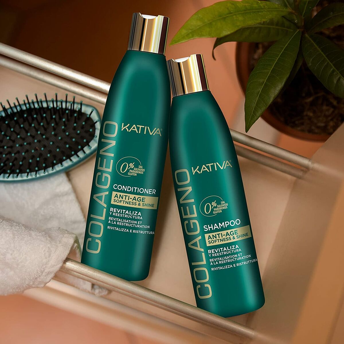 Revitalising Conditioner Kativa Anti-Age 550 ml Collagen for Women conditioner bottle