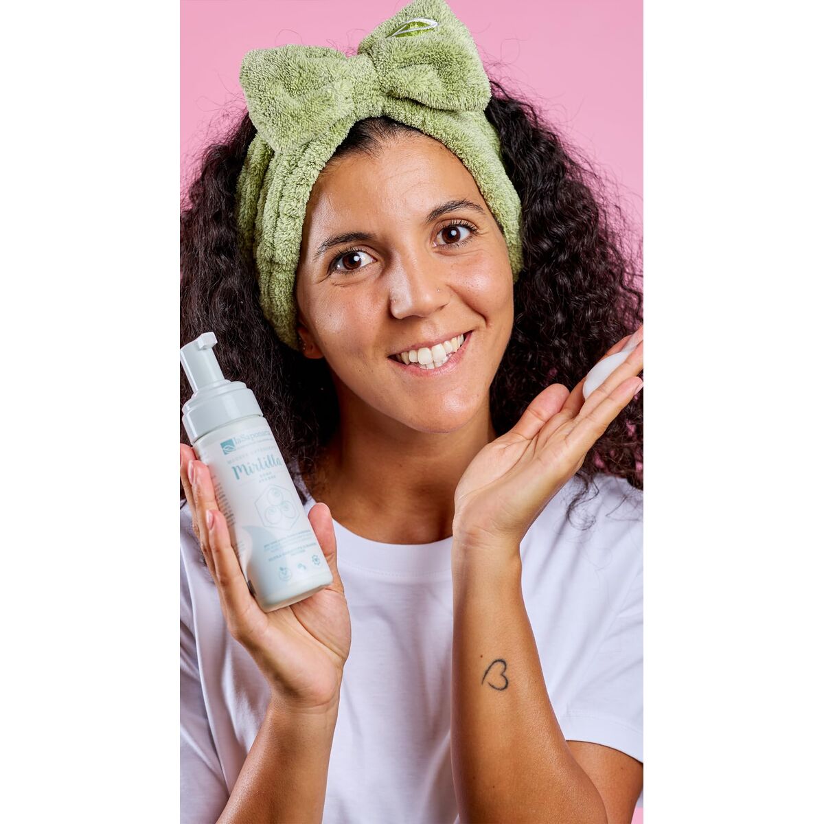 Cleansing Foam La Saponaria for Women product packaging