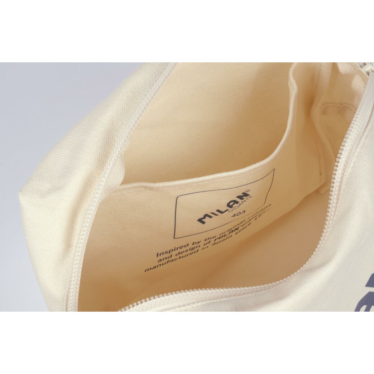 Travel Vanity Case Milan Beige product packaging