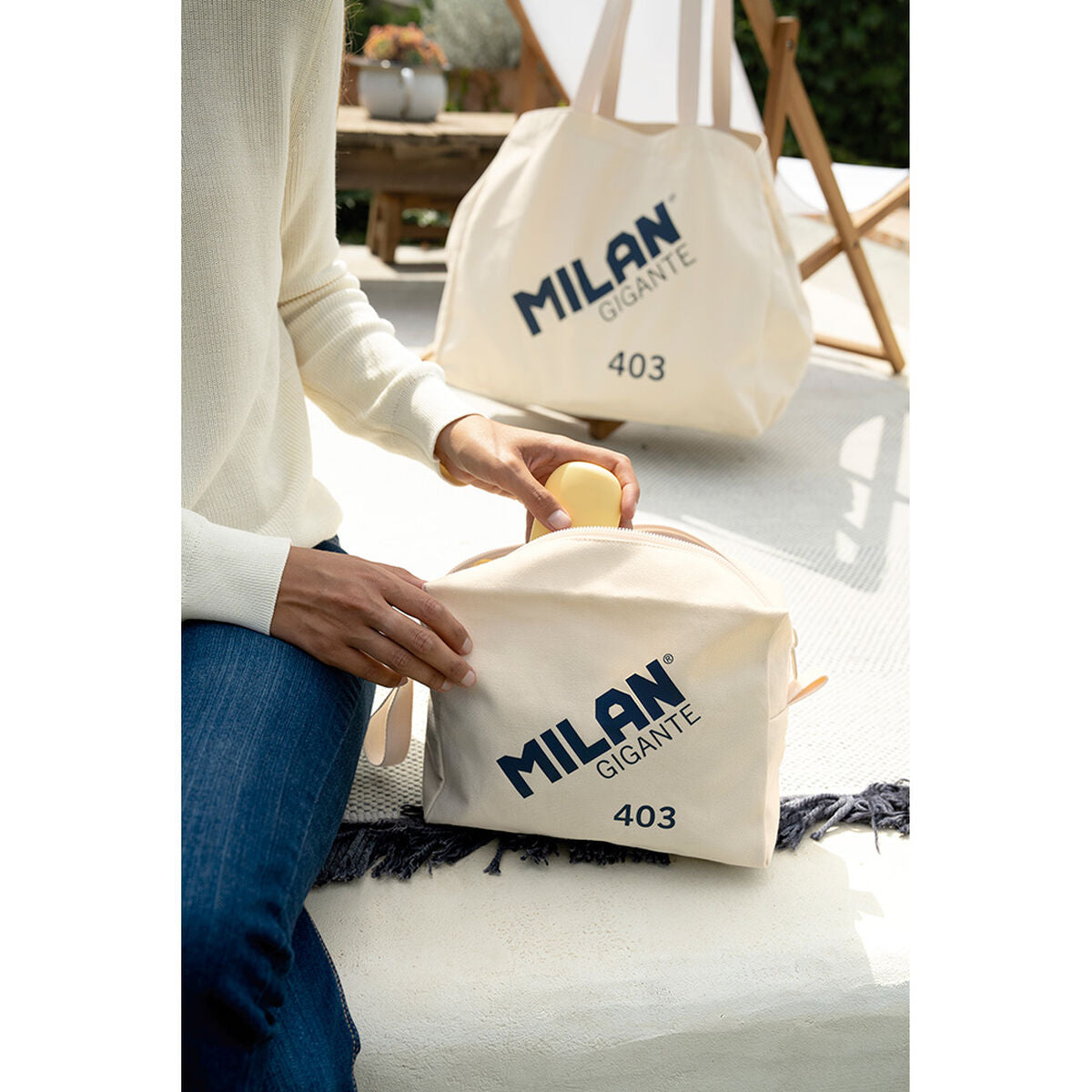 Travel Vanity Case Milan Beige product packaging