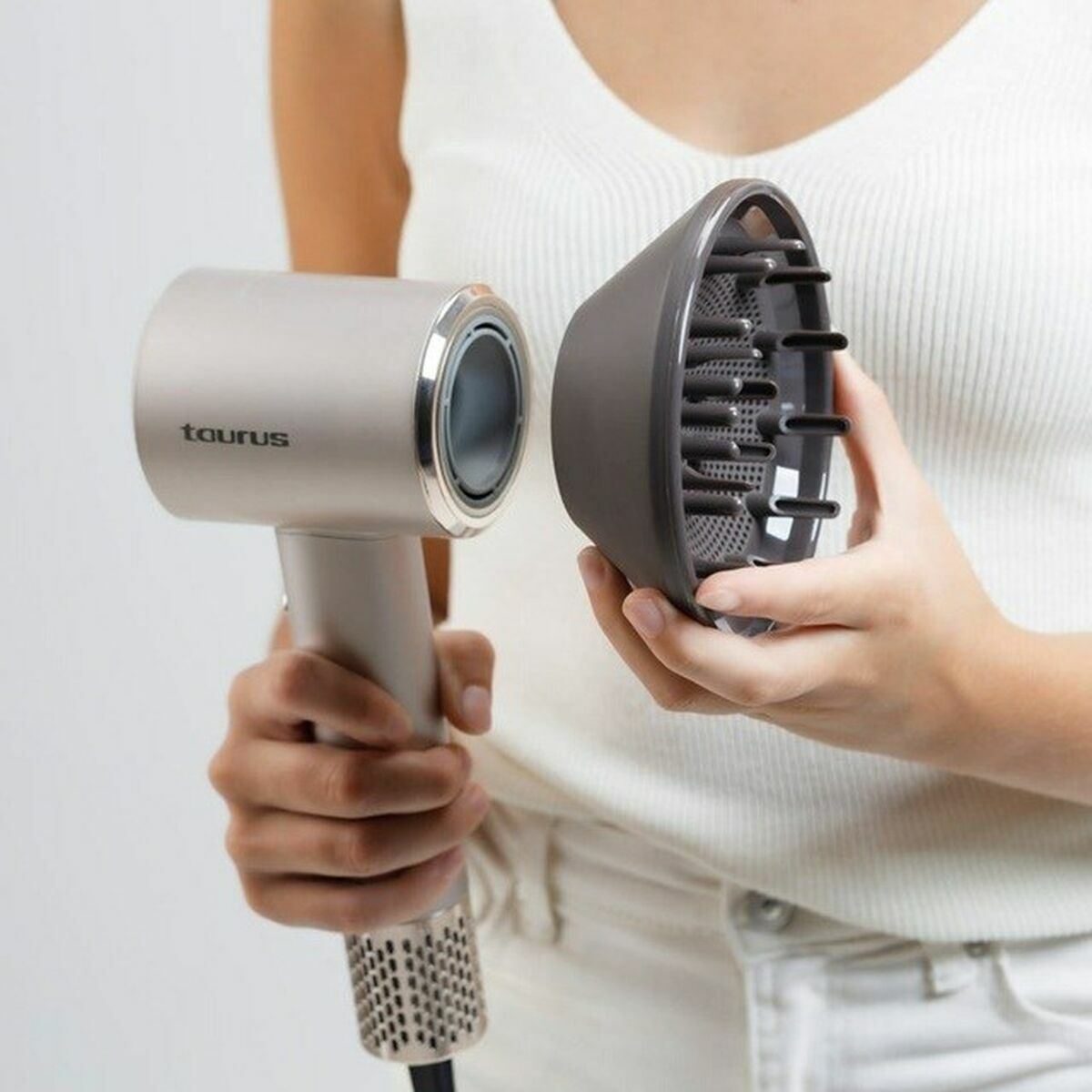 Hairdryer Taurus Grey product packaging