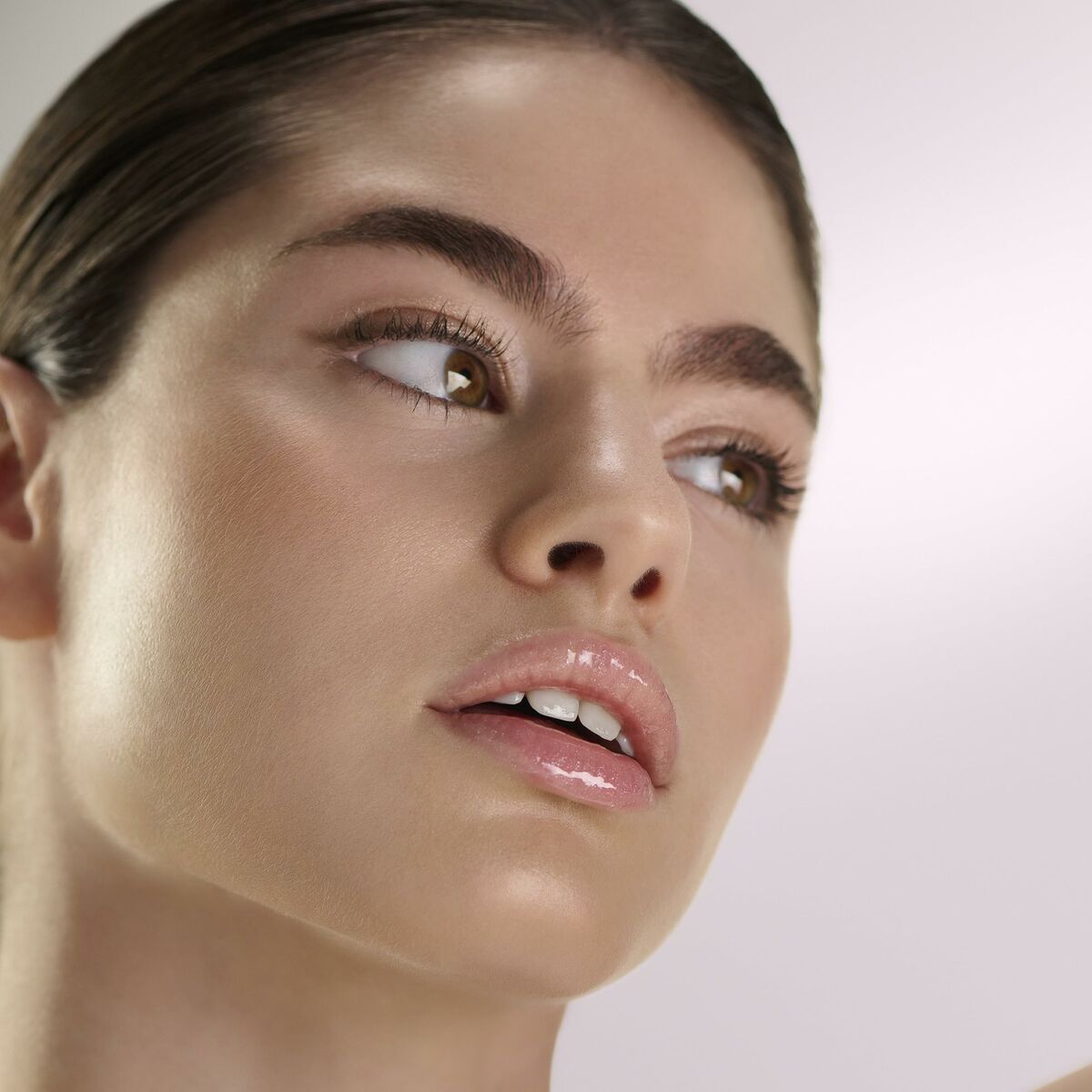 Highlighter Sensilis SKIN GLOW [PEARL] 30 ml product packaging