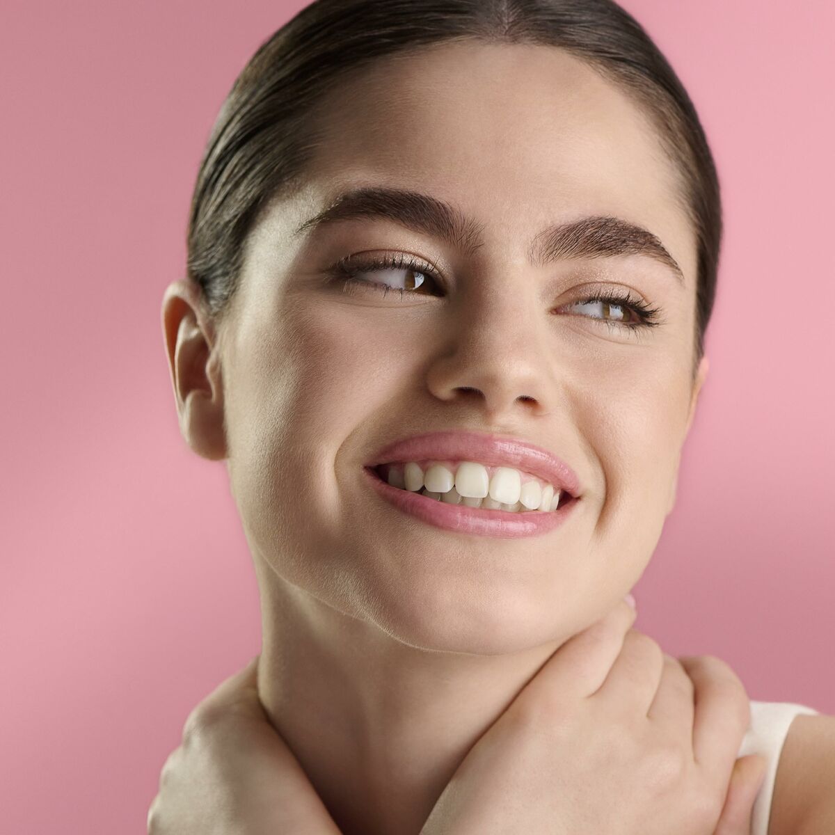 Lip-gloss Sensilis LIP GLOW [OIL REPAIR] Nº 02 Peachy Promise 3,5 ml product packaging 3.5 ml