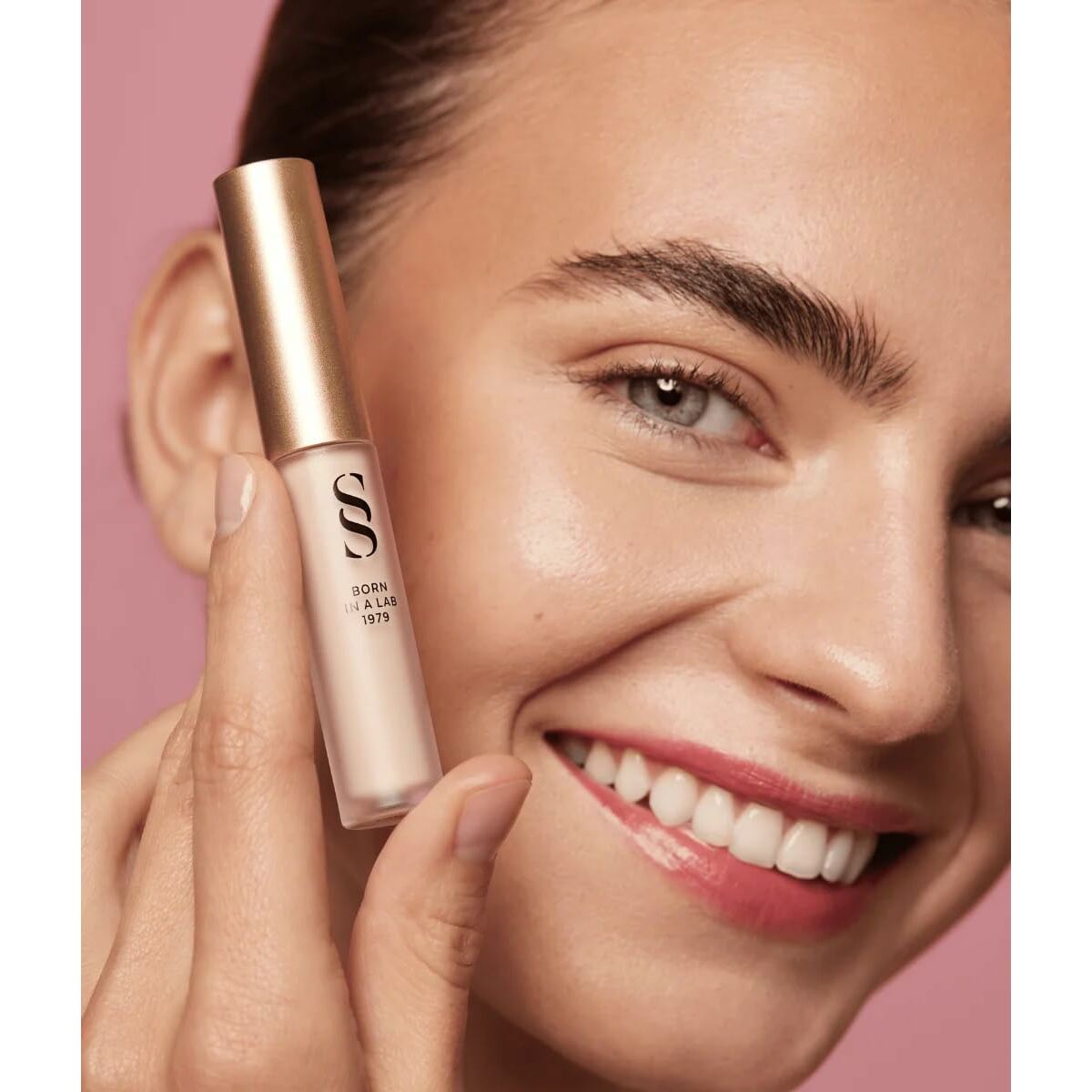 Highlighter Sensilis SKIN GLOW FACIAL product packaging