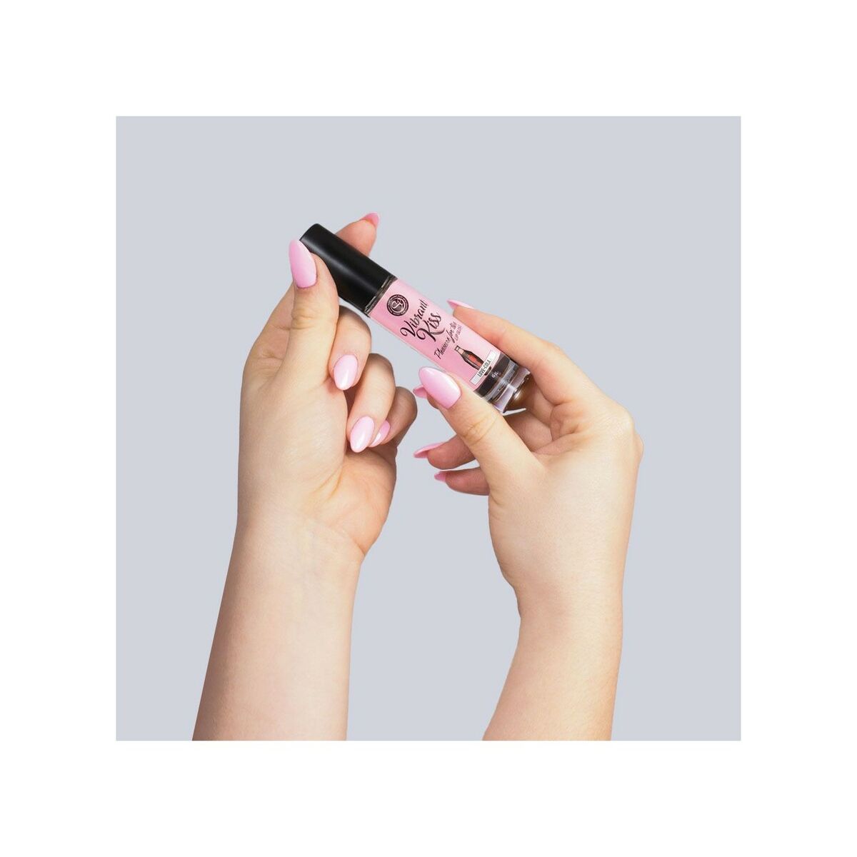 Lip-gloss Secret Play Pink product packaging