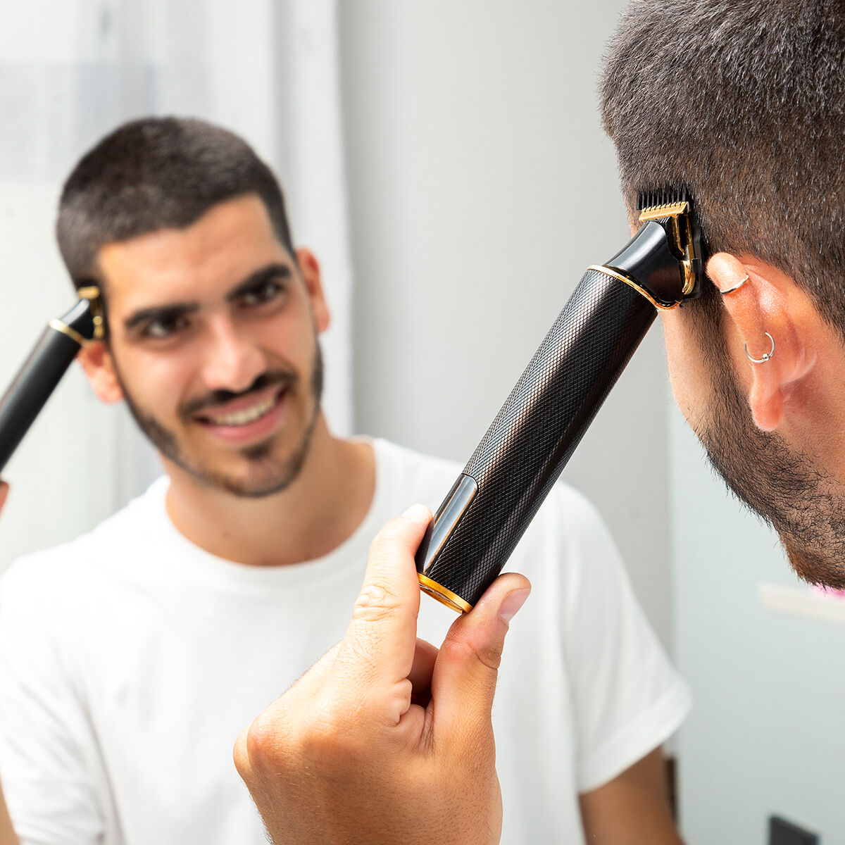 Professional Rechargeable Hair Clipper with Accessories Triher InnovaGoods product packaging