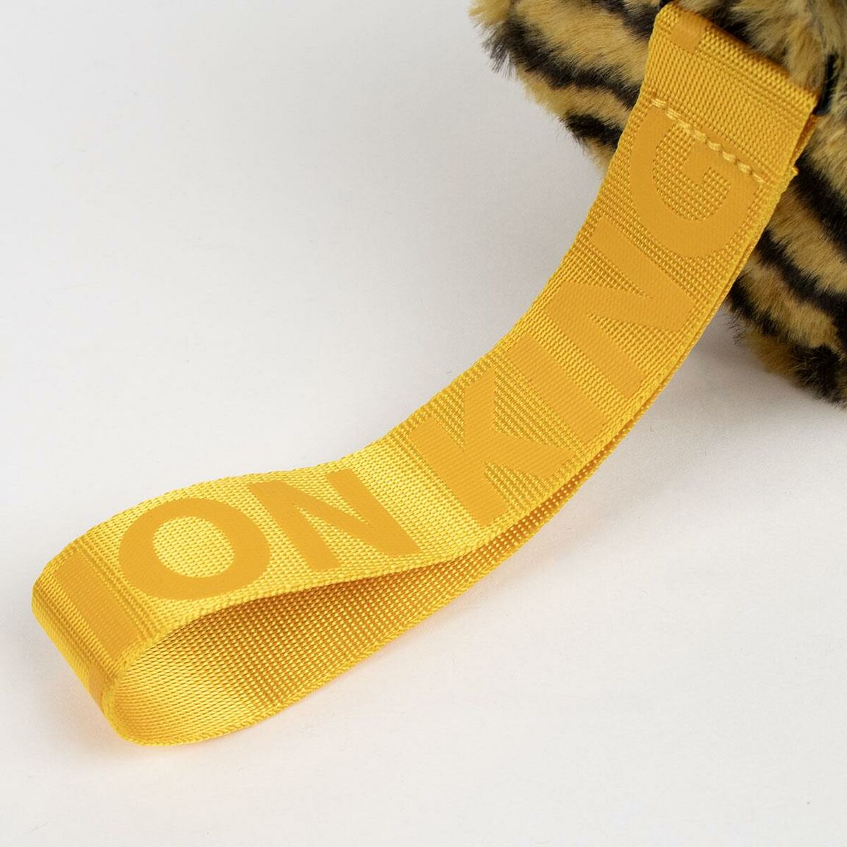 Travel Vanity Case The Lion King product packaging