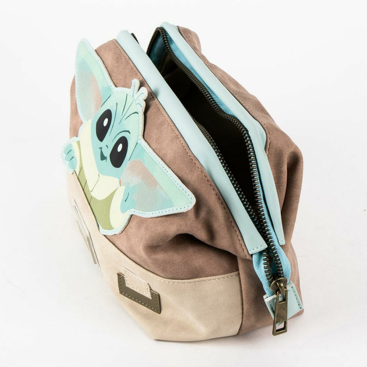 Travel Vanity Case The Mandalorian Beige product packaging
