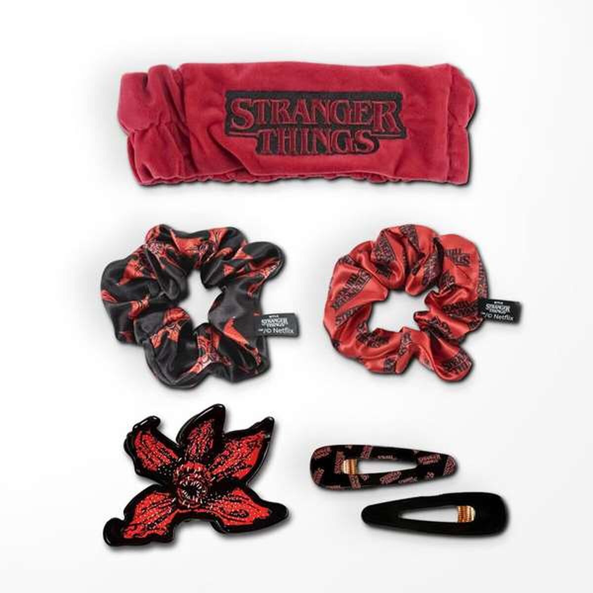 Beauty Kit Stranger Things Red product packaging
