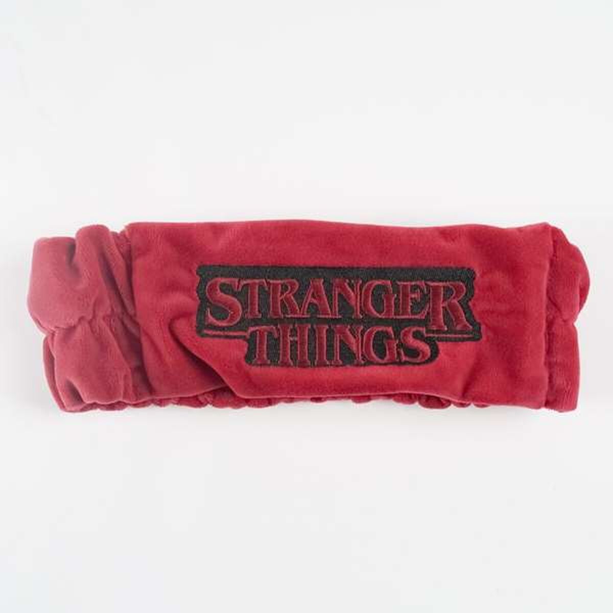 Beauty Kit Stranger Things Red product packaging