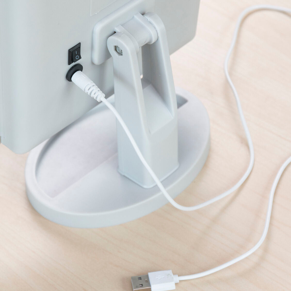 Magnifying Mirror with LED 4-in-1 Ledflect InnovaGoods product packaging