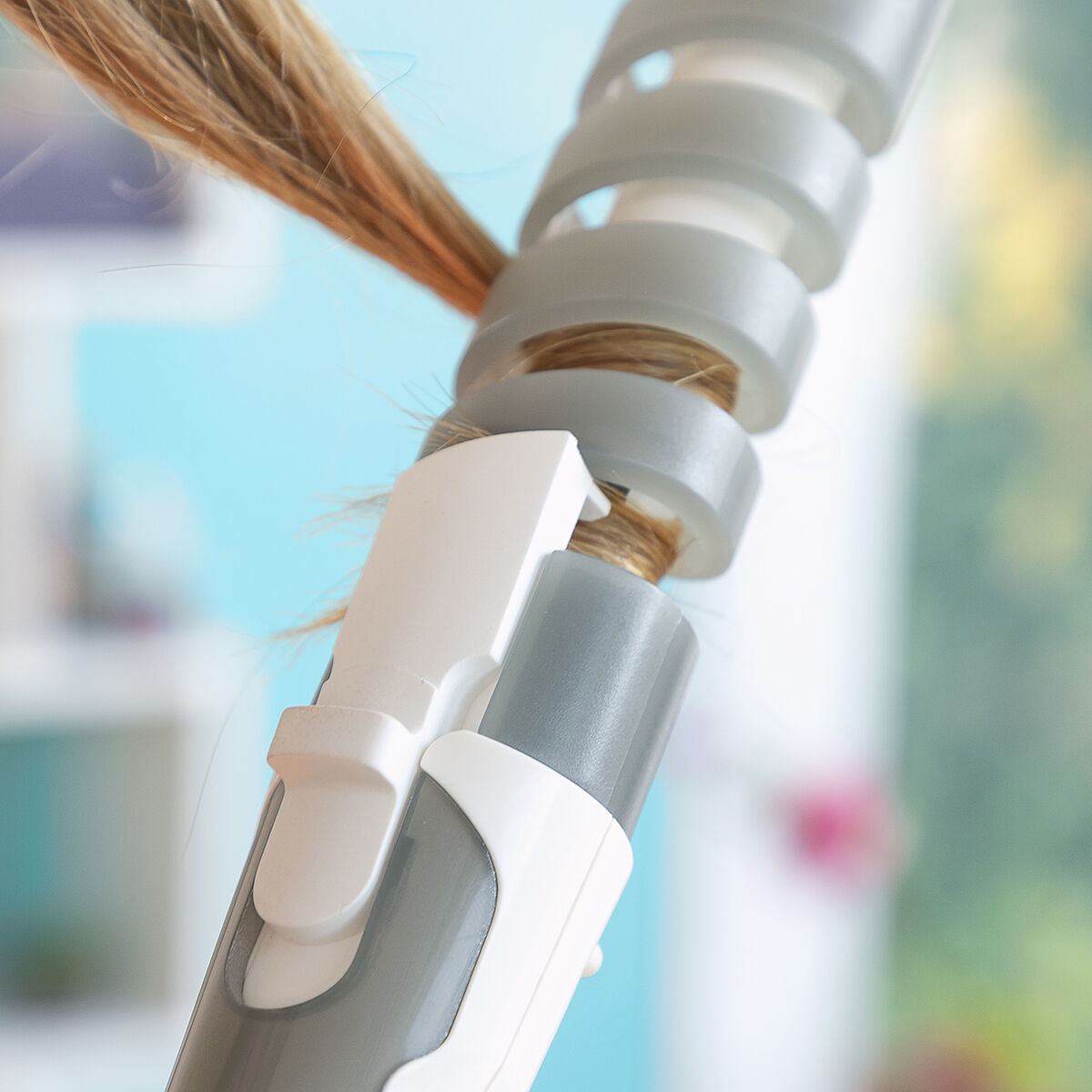 Ceramic Spiral Curling Iron Spihair InnovaGoods product packaging