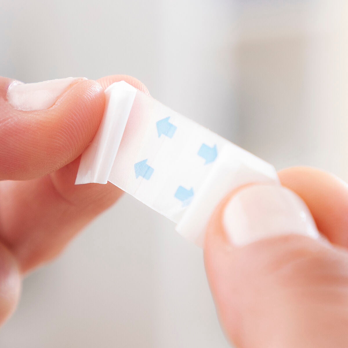 Invisible Adhesive Face Lifting Patches Liftrik InnovaGoods 40 Units product packaging